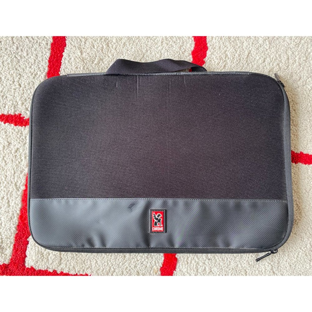 Chrome 17in. Laptop Sleeve